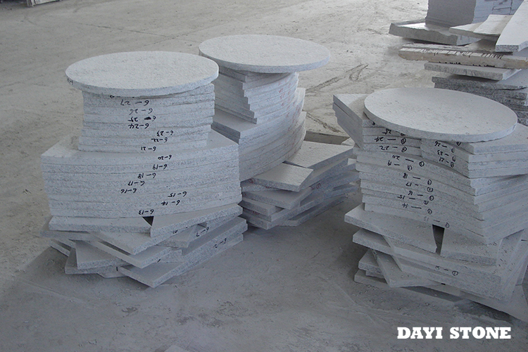 Paving Light Grey Granite G603 Top flamed others sawn 200x200x3cm - Dayi Stone